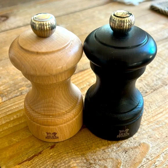 Peugeot Salt & Pepper Grinders MCM Minimalist 4” tall - Picture 1 of 10